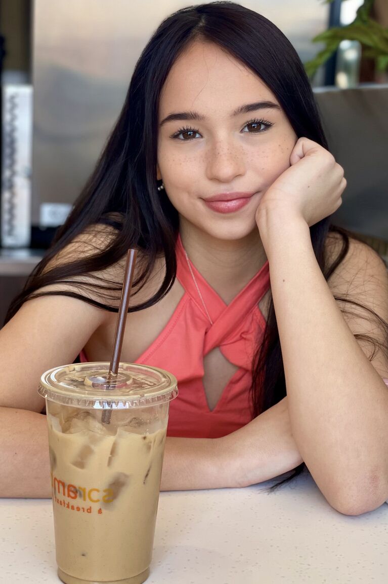 21P FTV Meninas Dakota