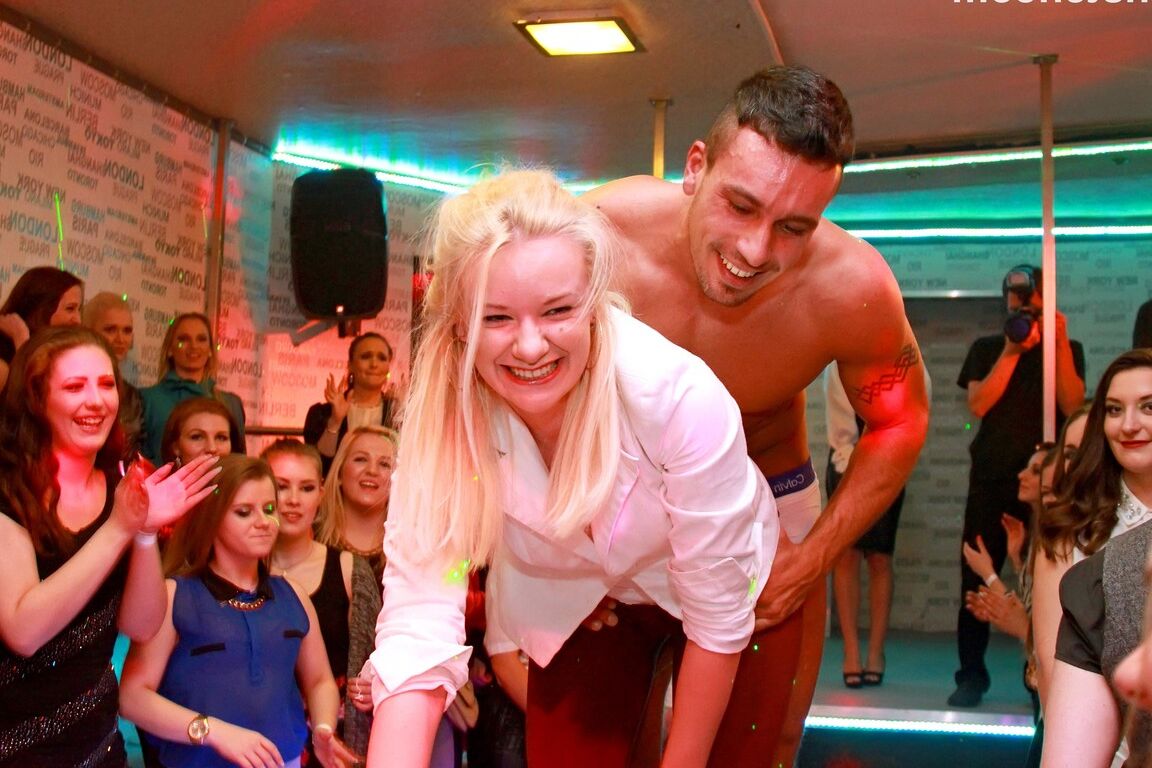 15P Wild and crazy party going chicks suck on hard dick's of male strippers