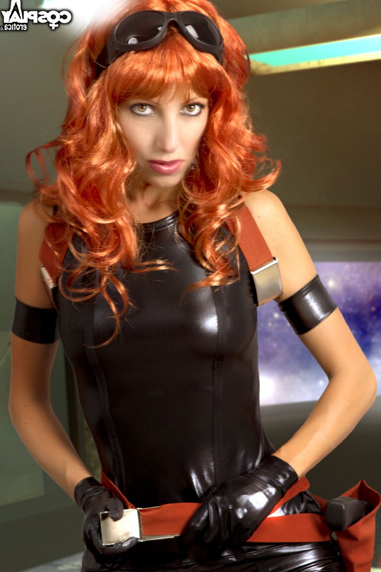 12P Cosplay Erótica Mara Jade Skywalker cosplay nu
