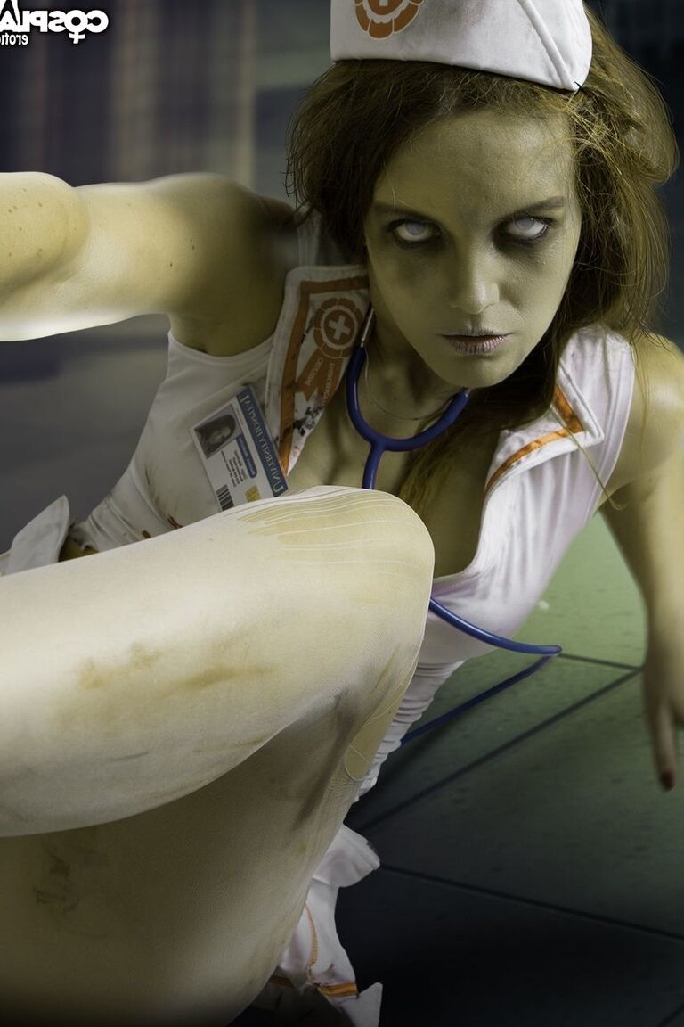 12P Cosplay Erotica Gogo em Dead Walking cosplay nu
