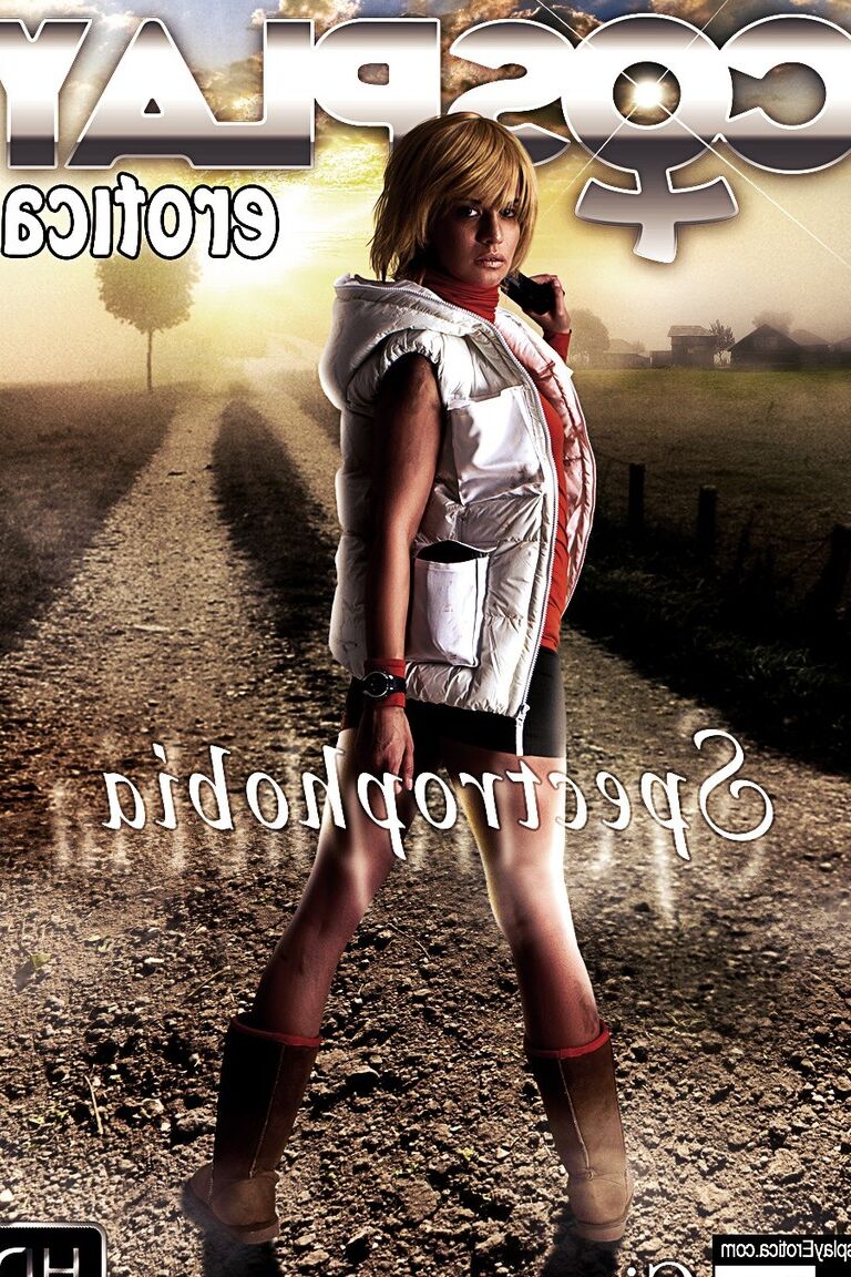 12P Heather Mason Silent Hill 3 cosplay nu