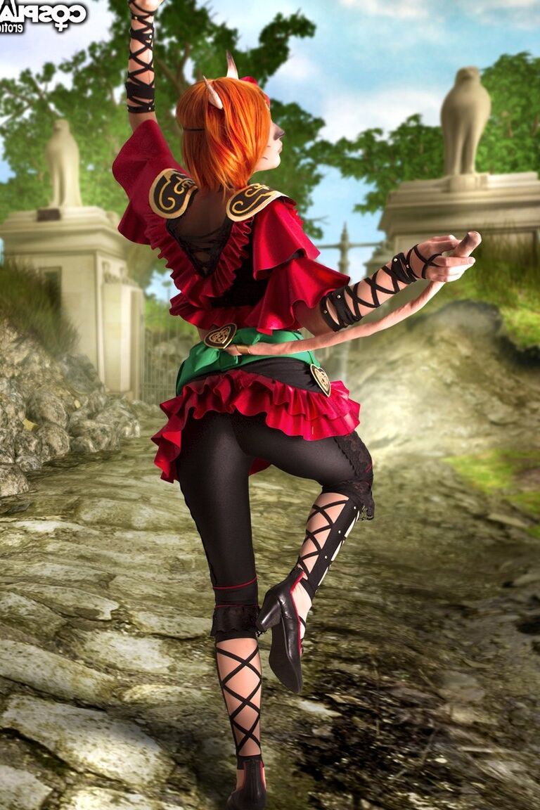 12P Cosplay Erótica Mithra Final Fantasy cosplay nu