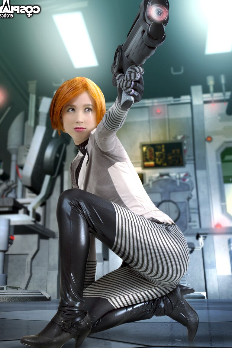 12P weibliches Sephard Mass Effect Nackt-Cosplay