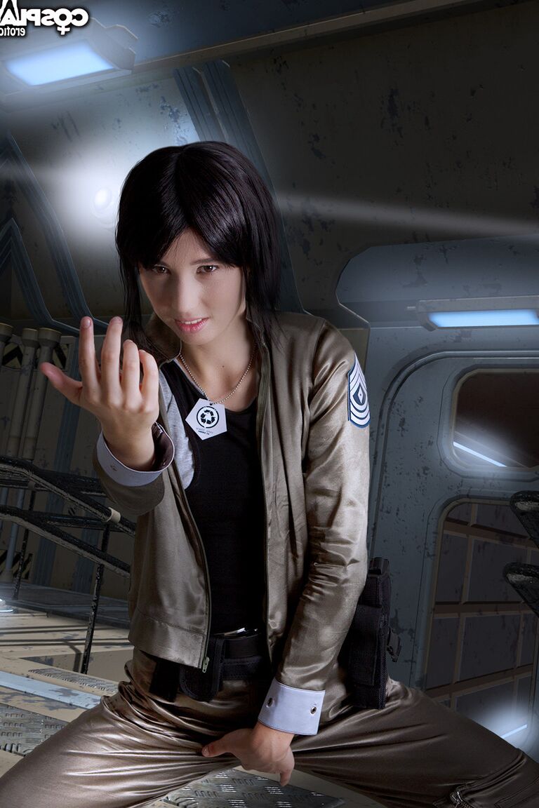 12P Cosplay Erotica Stacy Número 8 cosplay nu