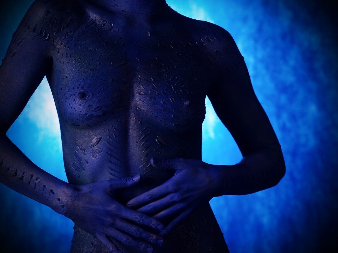 16P Redheaded babe in cosplay body paint Lisa Dove flaunts her small tits and ass