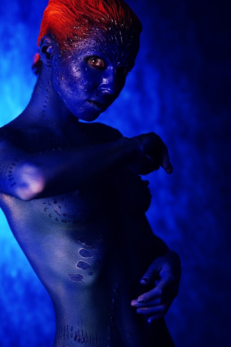 16P Redheaded babe in cosplay body paint Lisa Dove flaunts her small tits and ass
