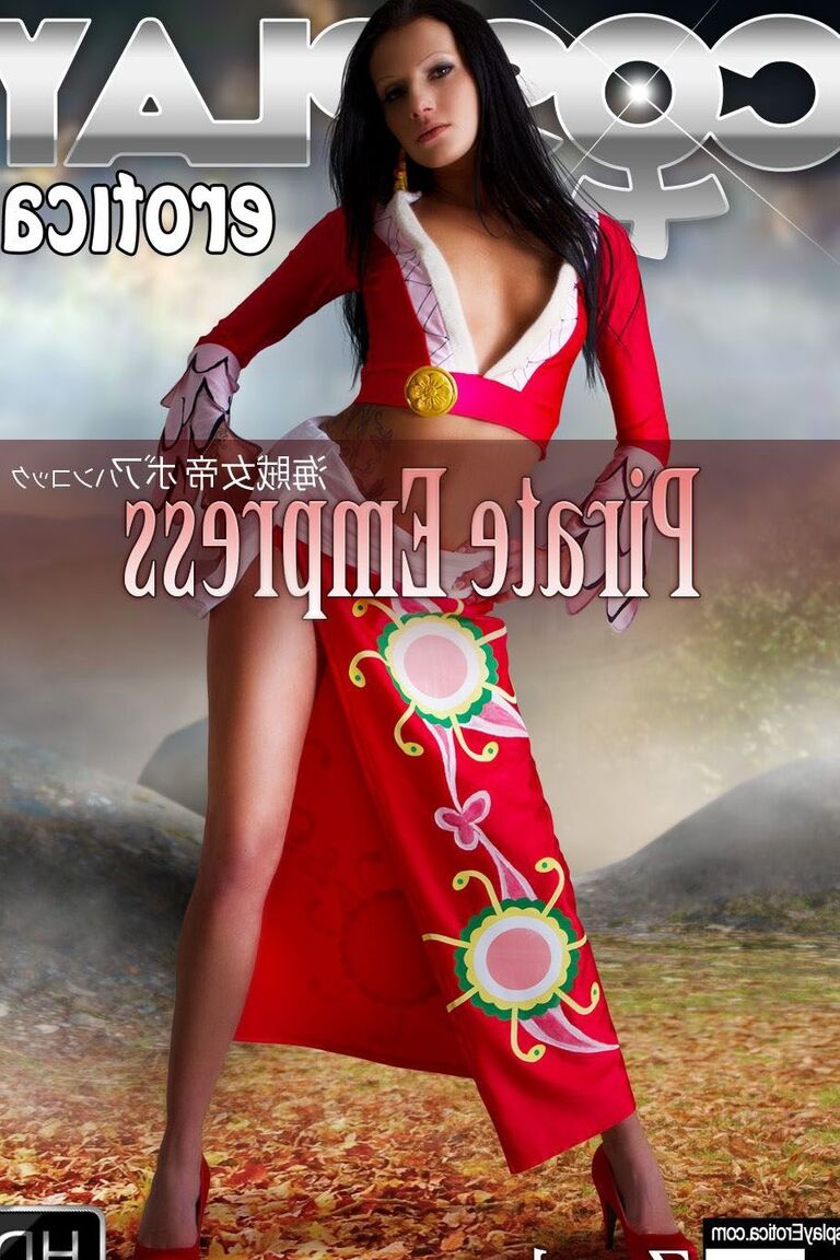 12P Cosplay Erotica Boa Hancoc One Piece cosplay nu