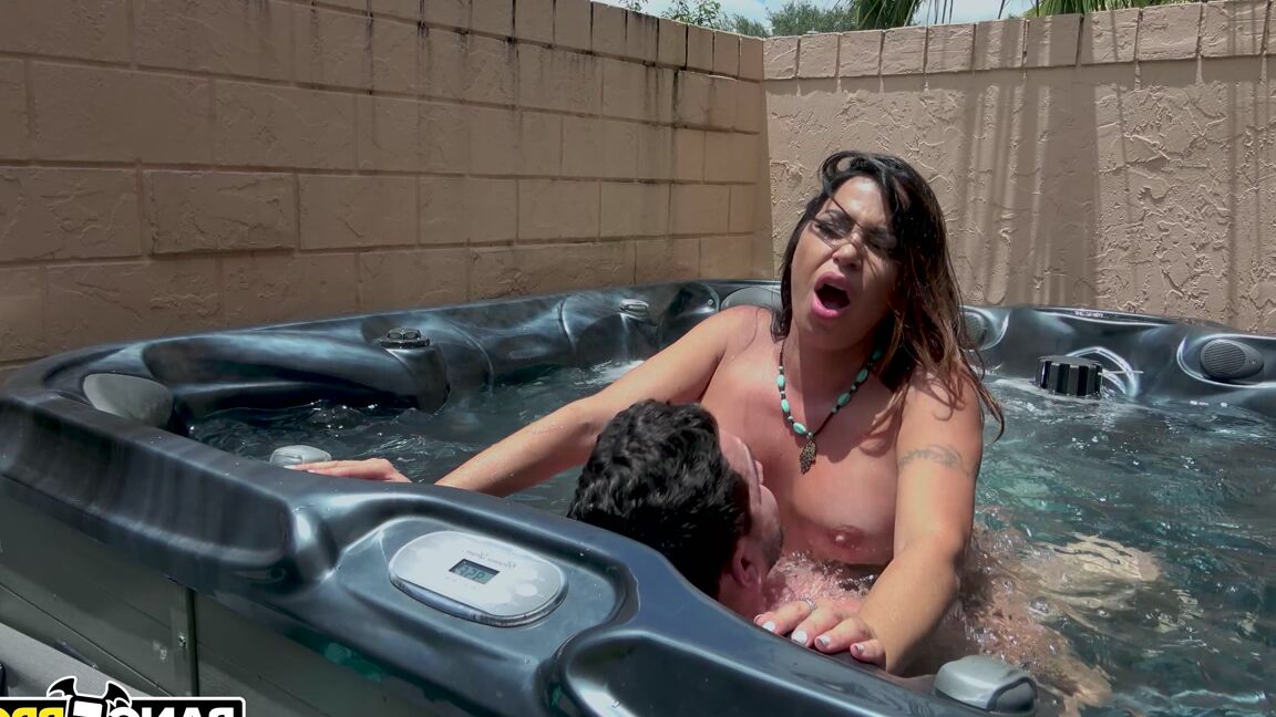 21P Busty Latina cougar Julianna Vega gets picked up and boned by a stranger