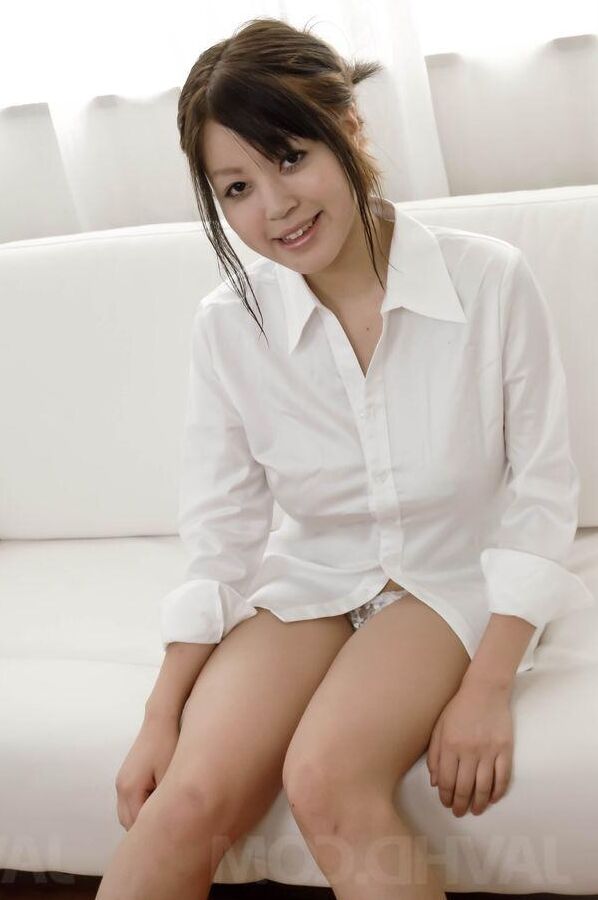 16P SARA Asian doll in shirt uses skilled tongue at licking shlong