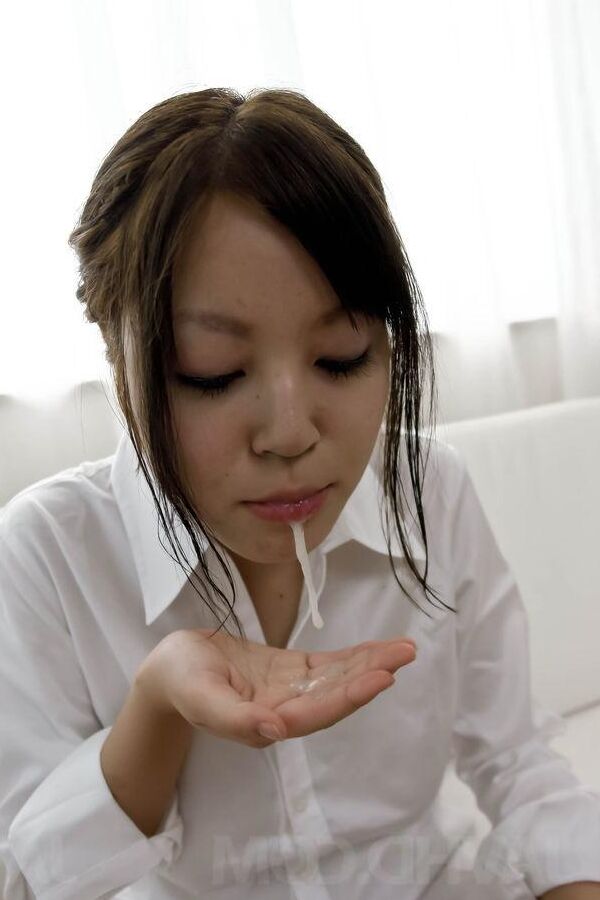 16P SARA Asian doll in shirt uses skilled tongue at licking shlong