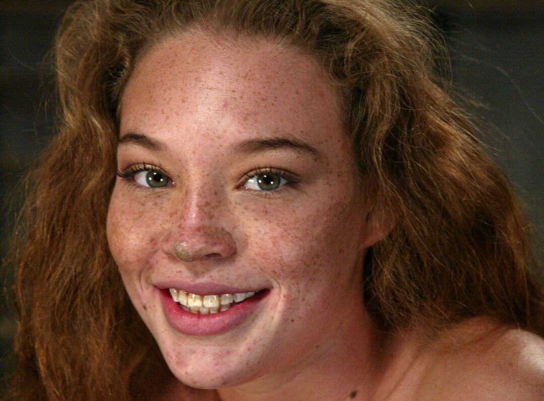 21P Coño cableado Ashley Gracie, Princesa Donna Dolore