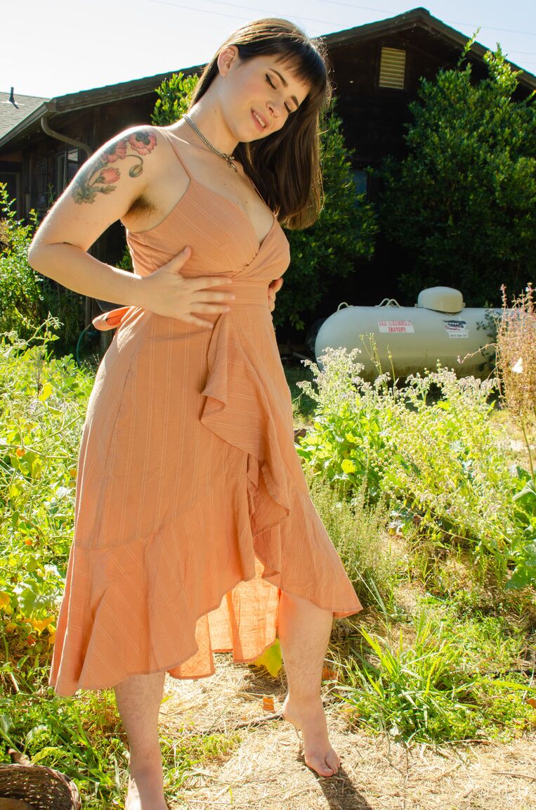 21P Inked babe Freya Mars strips in the garden and plays with her super hairy cunt