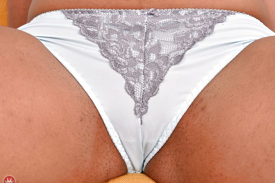 16P Black first timer Loni Legend removing skirt and panties to exhibit pink twat