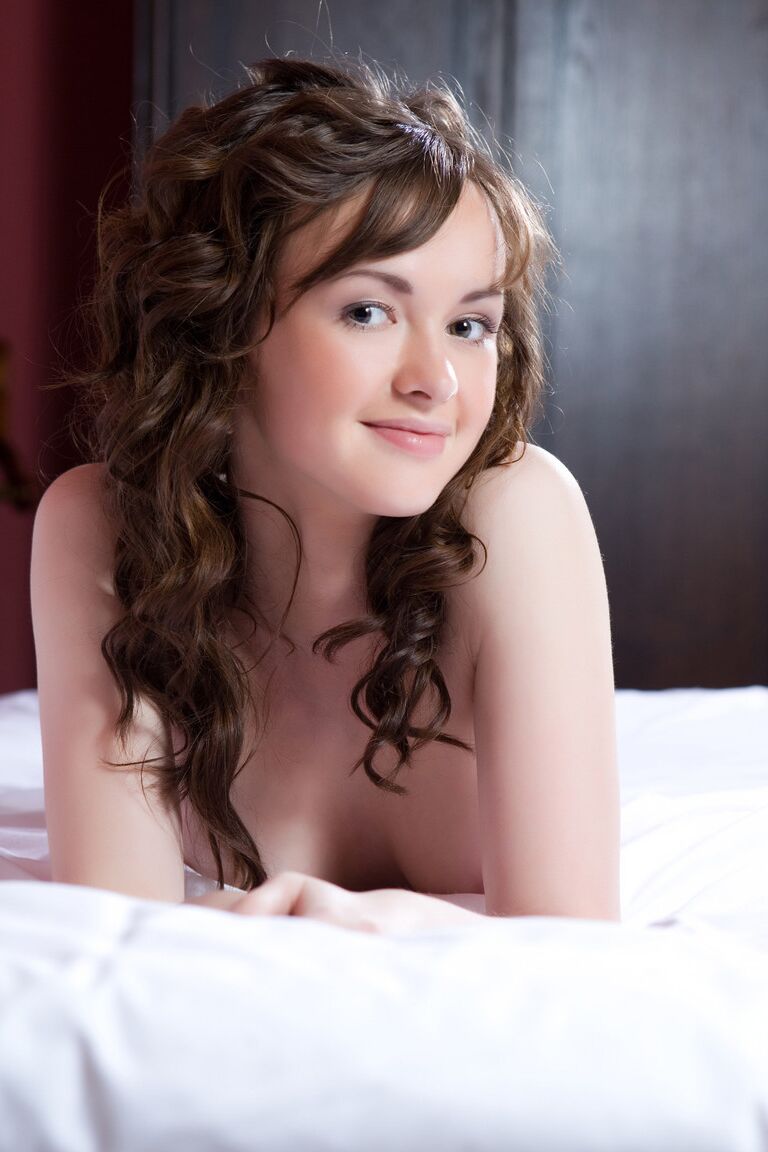 21P Glamour goddess Nastya E showing every inch of her beautiful young body