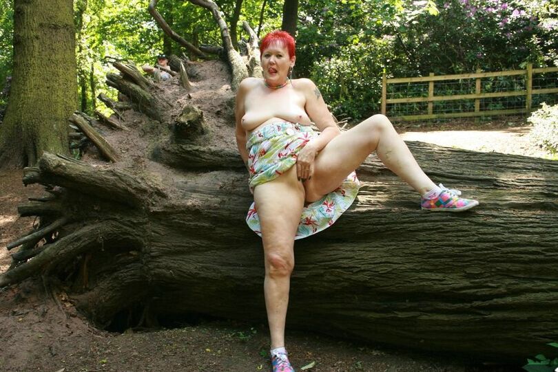 20P Older redhead Valgasmic Exposed gets totally naked in a public park