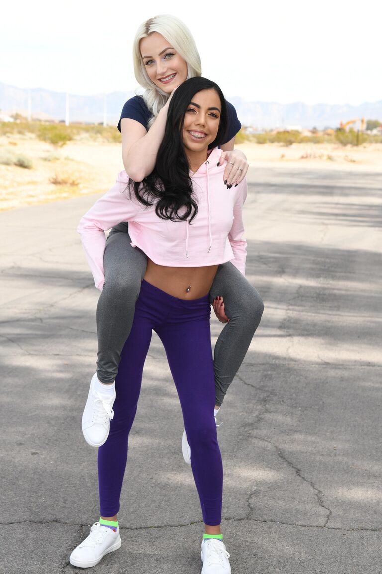 21P Adolescentes adoram galos enormes Rachel Rivers, Ricky Johnson