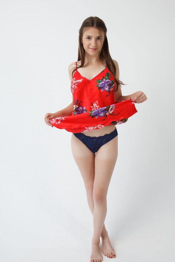 16P Sweet teen Yanetta puts the focus on her full bush while modelling in the nude