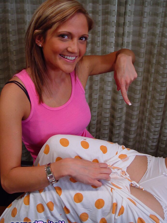 21P Hot Spring Thomas teaches her 18 year old sis Katie Thomas how to fuck