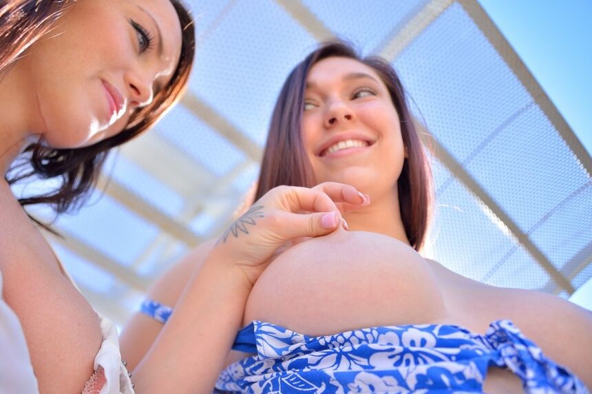 16P Teen exhibitionist Erin gets totally naked while visiting a public zoo