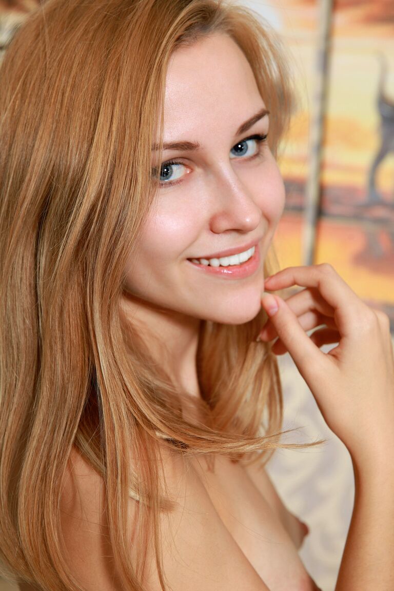 21P Met Art Violet