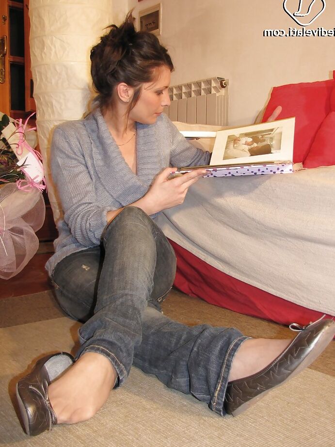 16P The more Elena reads the more she wants to fuck hard with her man
