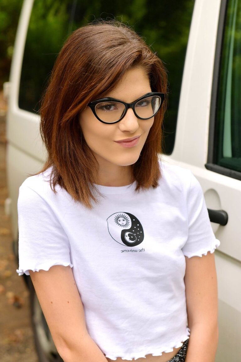 21P Porno Monde Sara Bell