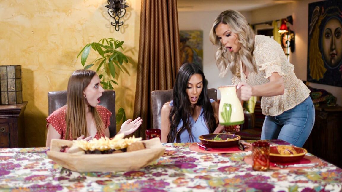 21P Girls Way Kenzie Taylor, Laney Grey, Natalia Nix