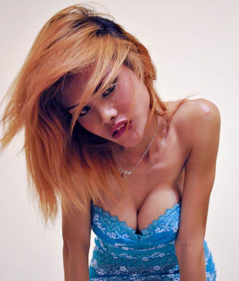 16P Ladyboy Vestido Azul Dorado Hottie