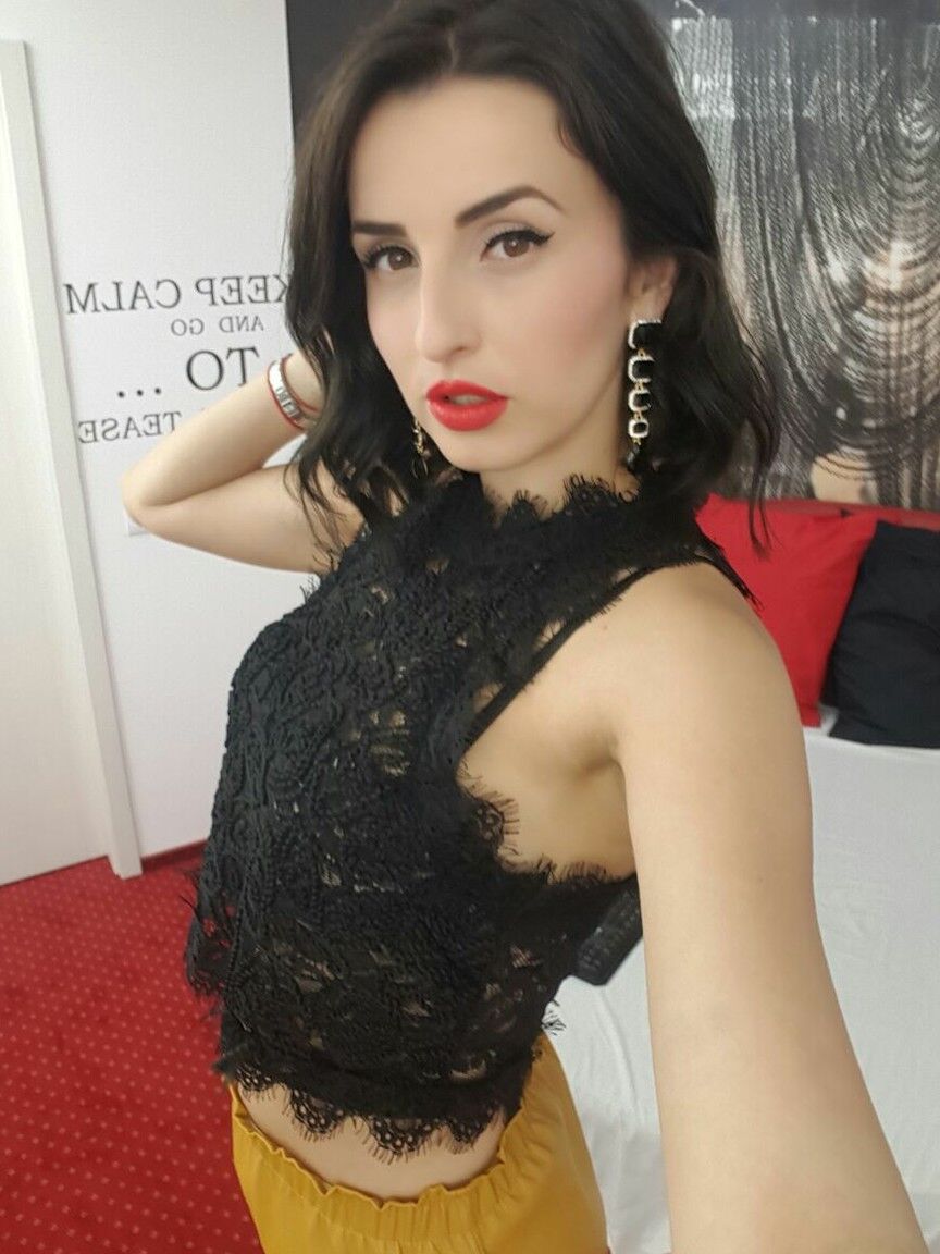 15P Miryam Lena Amor