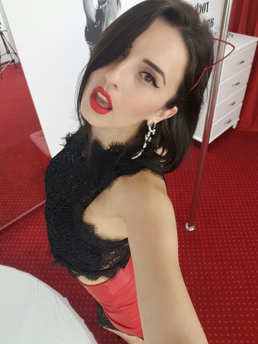 15P Miryam Lena Amor