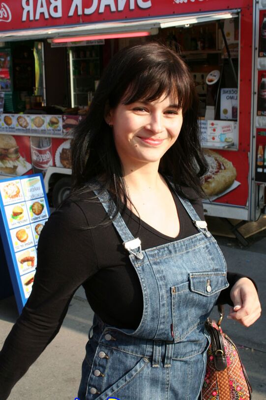 21P Amateur-Tussi mit großen Titten Kristy gibt ihren Muff für Hardcore-Stampfen
