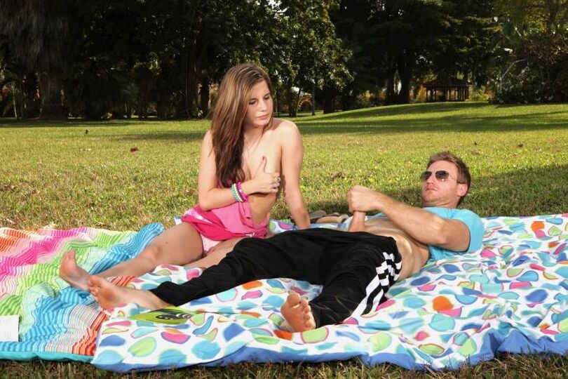 16P Cute teen with small tits Maxi Booty fucked at the picnic
