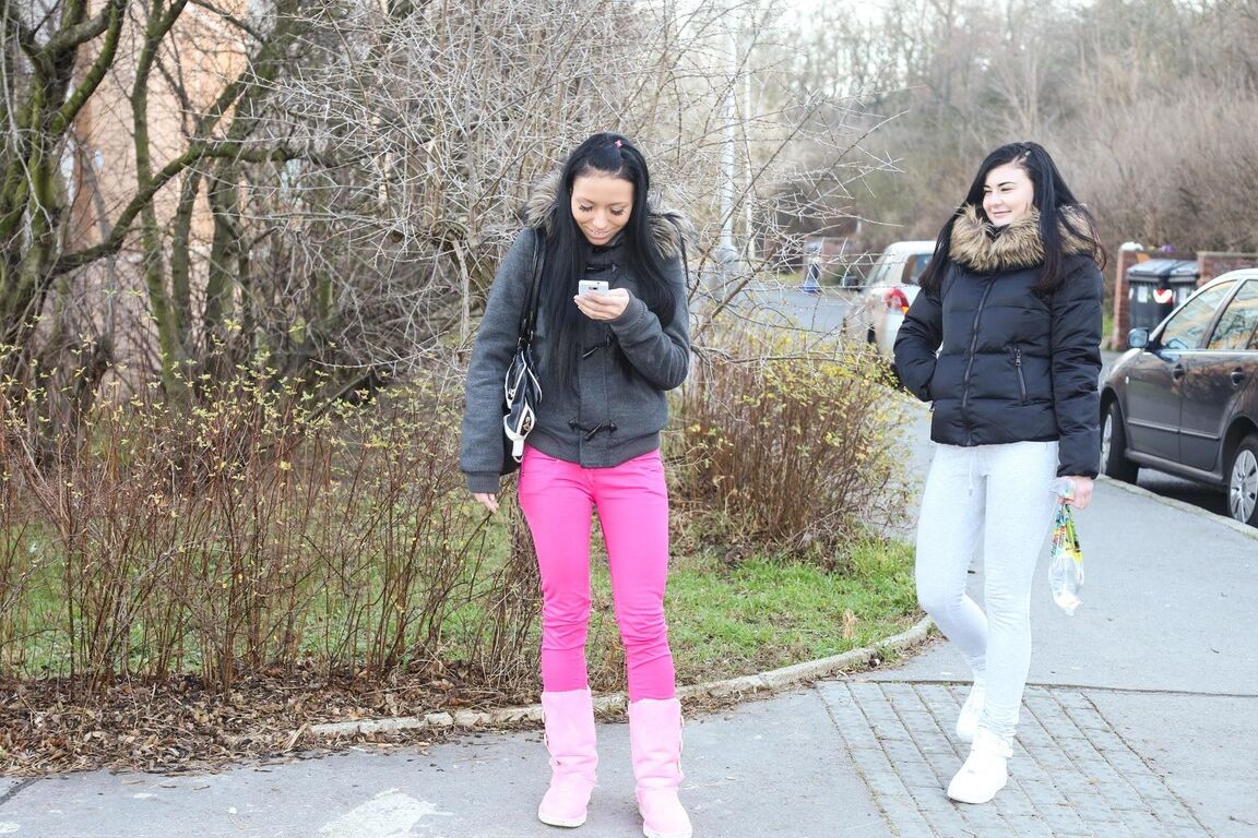 21P Jovem Peituda Bailey Ryder, Lucy Li