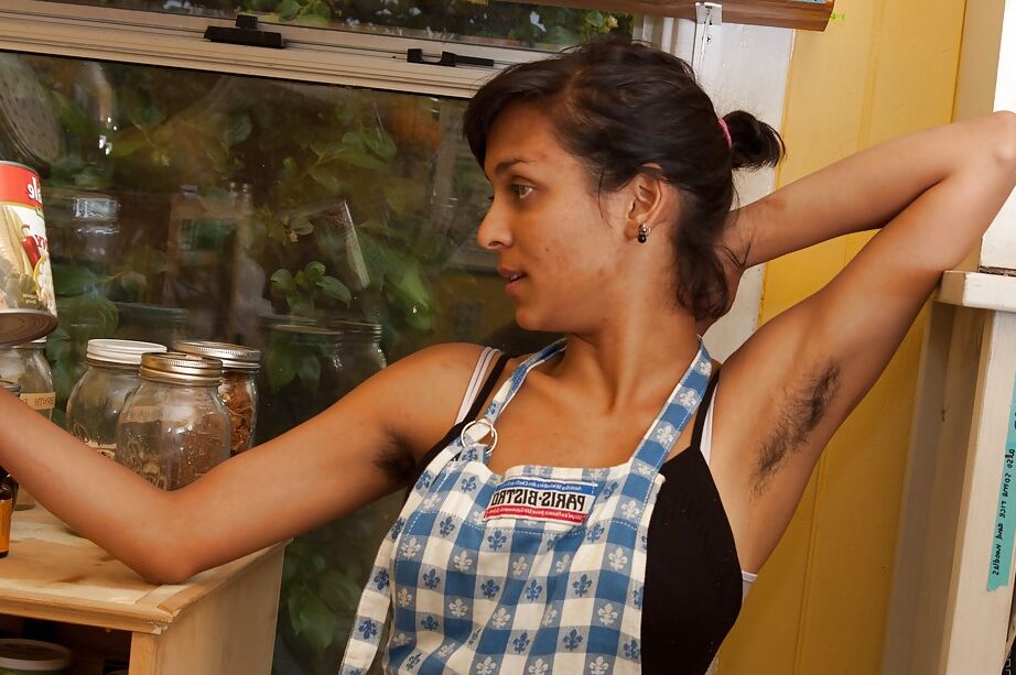 16P Hot indian babe Sonya N exposing her hairy armpits and shaggy twat