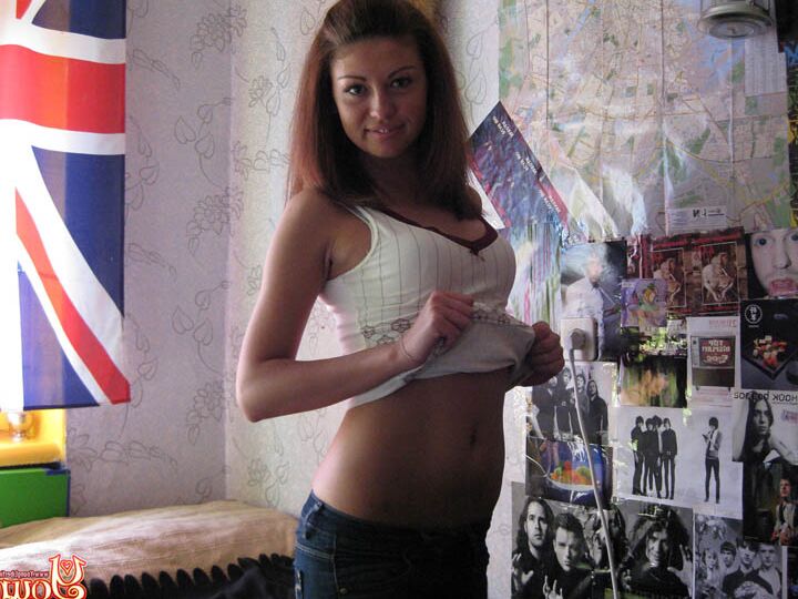 16P Young Libertines Sexe sauvage avec une fille chaude