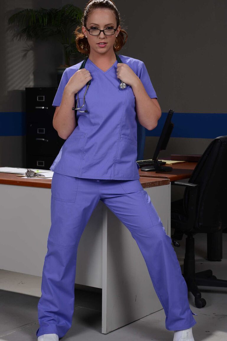 21P Redhead nurse Maddy Oreilly strips in hospital to show her petite body
