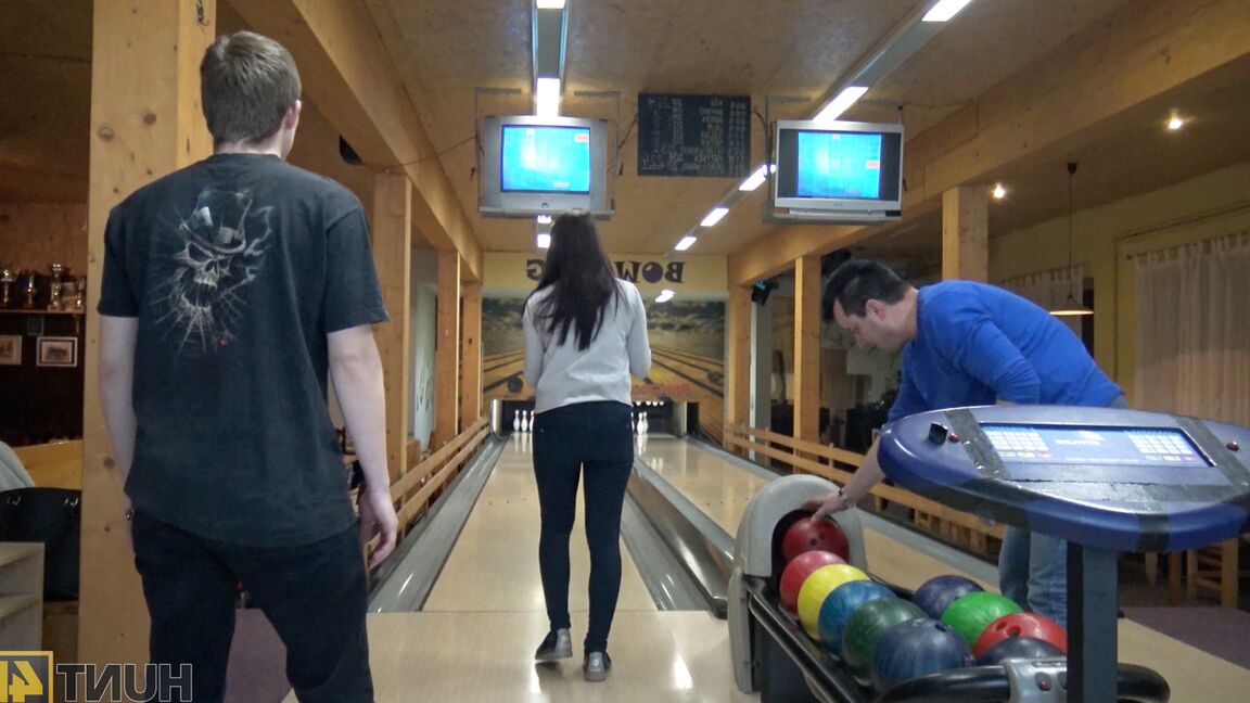 12P I was in bowling that day in a big city I choose a hidden place at the bar and