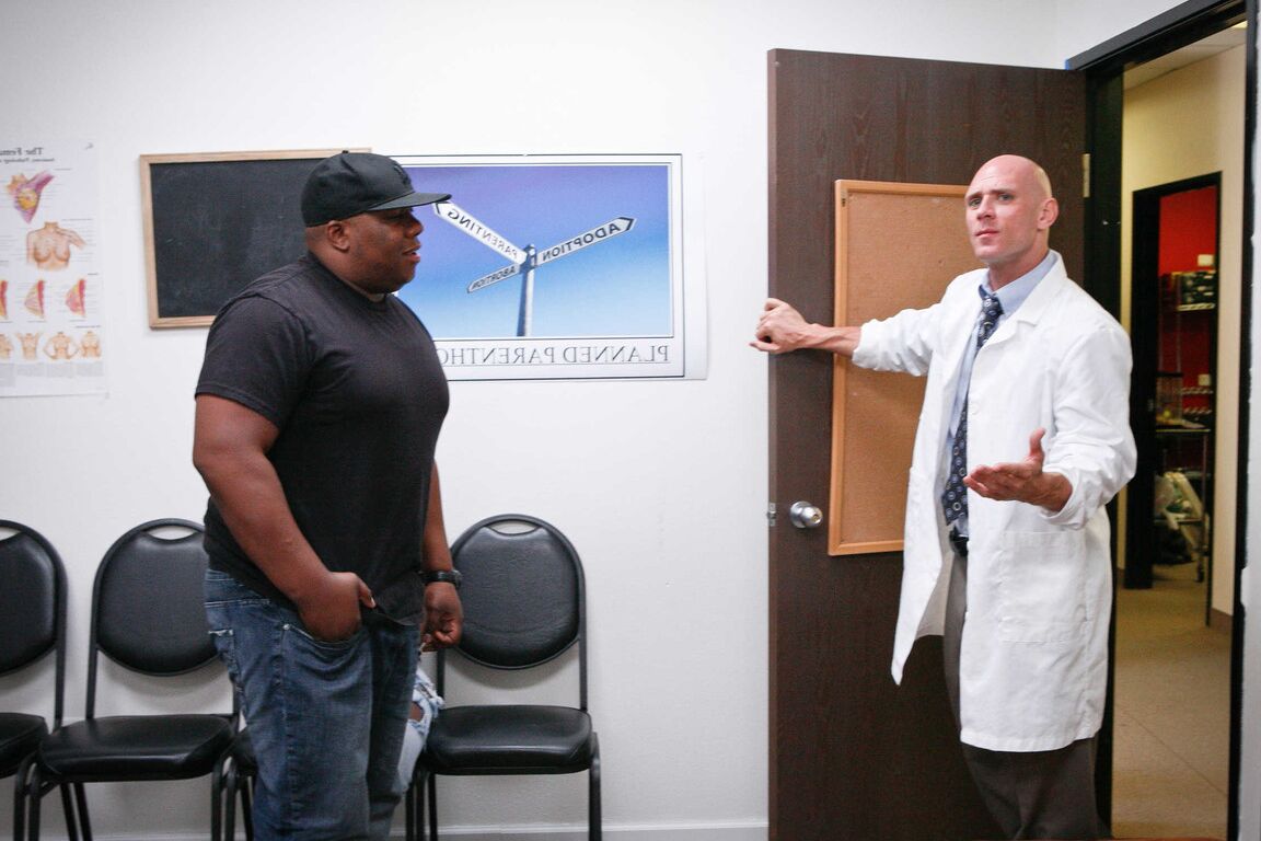21P Docteur Aventures Johnny Sins, Molly Bennett