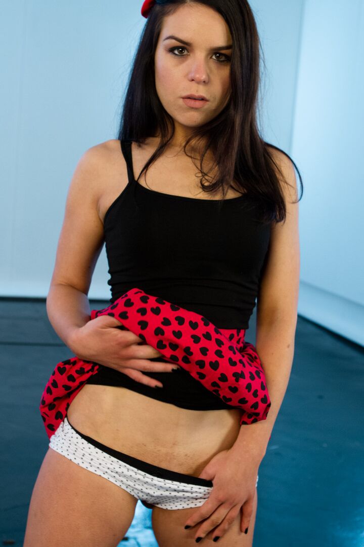 21P エレクトロ スラッツ ジュリエット マーチ、ローレライ リー