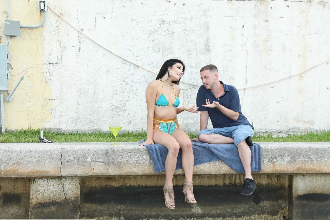 21P Teenage girlfriend Adria Rae gets screwed and gives a blowjob on a dock