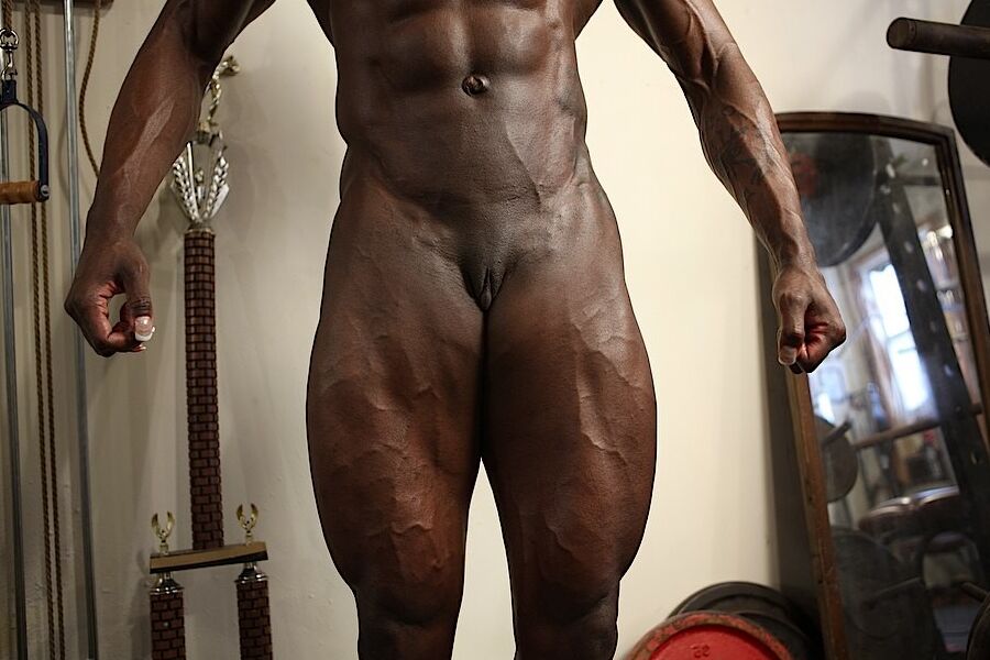 17P Rede Muscular Feminina Ébano MILF Esporte Fisiculturista