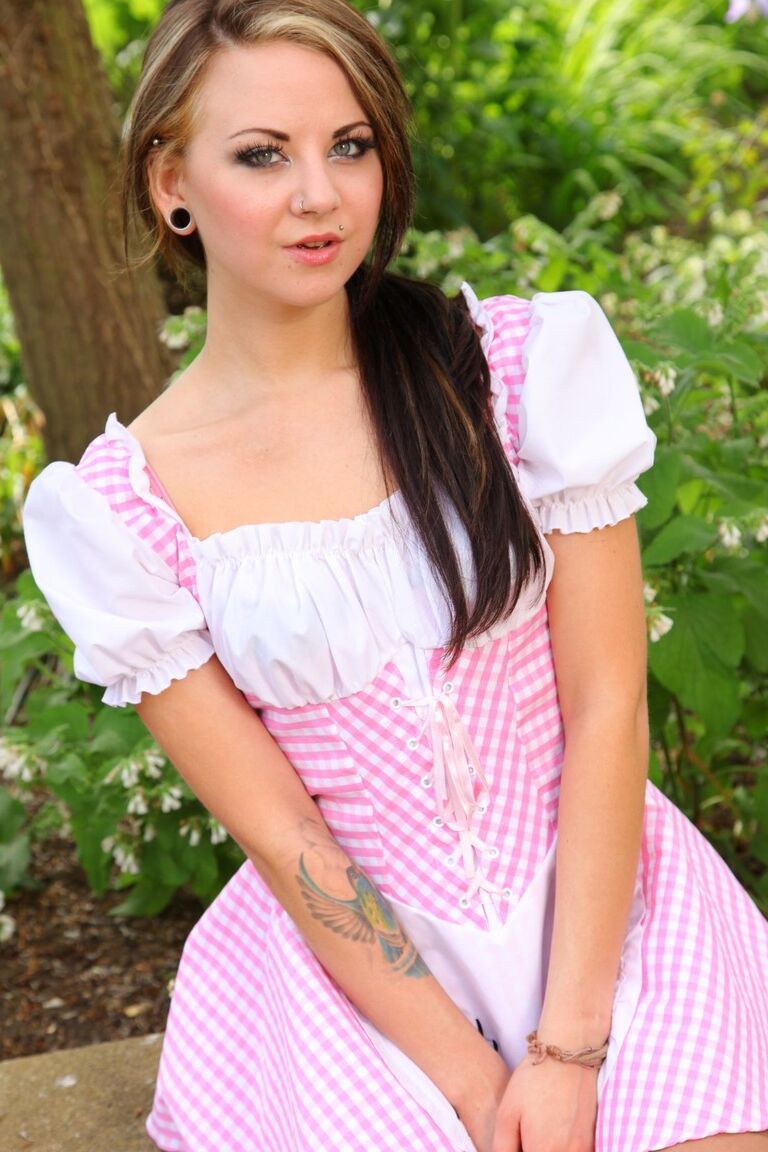 21P Only Tease Natalia Kalashnikov