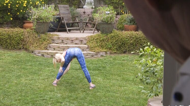 15P Older woman and her stepdaughter both get fucked in the ass while in bondage