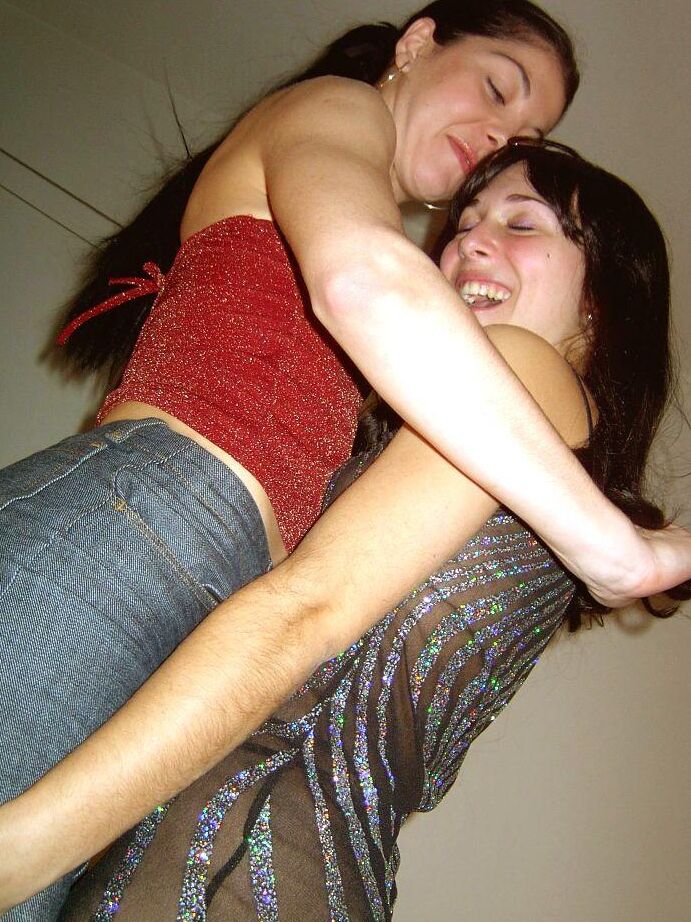 18P Wild lesbians probing each others wet slit