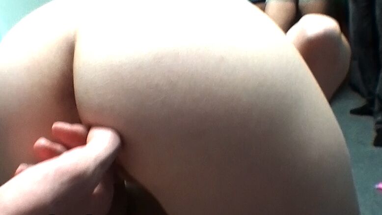 16P Close up groupsex com a maravilhosa cowgirl Darcie e seus amigos