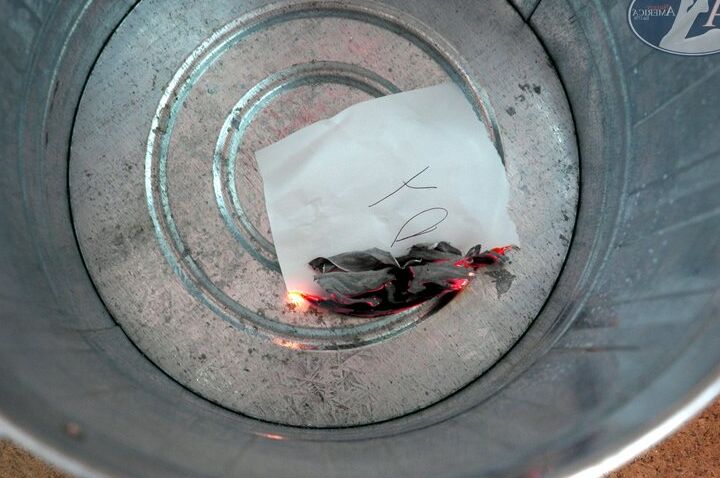 16P Heißes Babe mit köstlichen Brüsten Sativa Rose lässt sich von hinten ficken