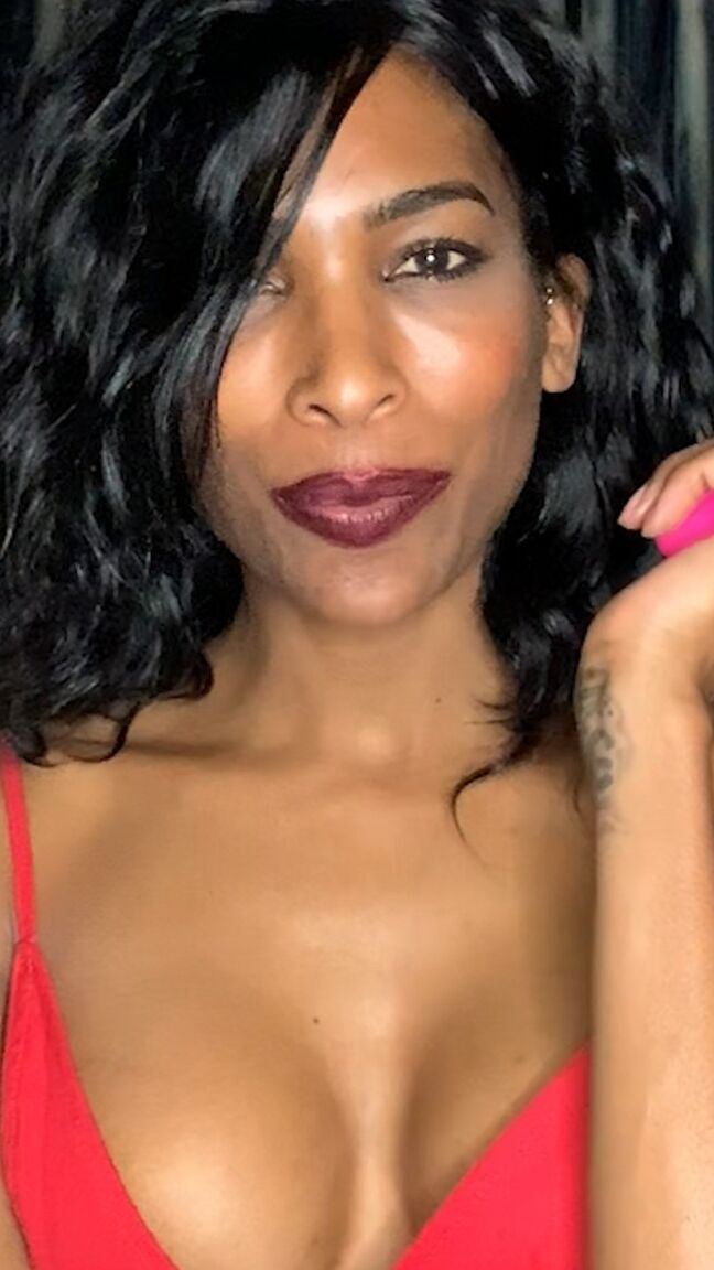 18P Kinky Bites Natassia Dreams