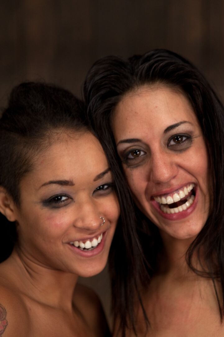 18P Melhores amigas Lyla Tempestade