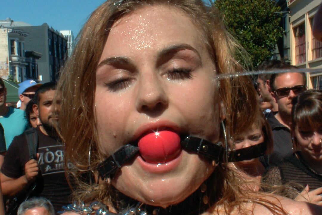 21P Public Disgrace ボビー・ベンズ、ペイトン・ベル