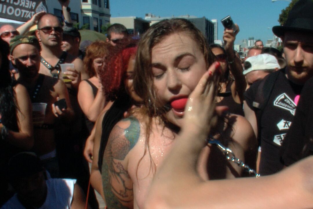 21P Public Disgrace ボビー・ベンズ、ペイトン・ベル